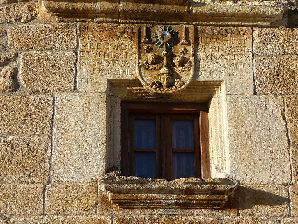 Hostal El Resbalon Cervera De Pisuerga Exterior photo